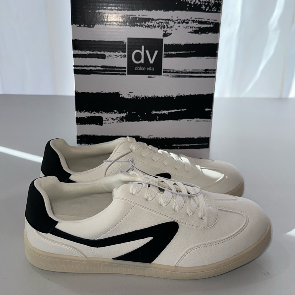 Dolce Vita VASSER women's sneakers